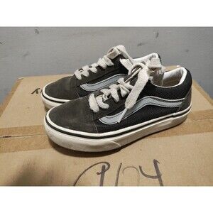 Vans Old Skool Kids Shoes Size 13. Color Black.